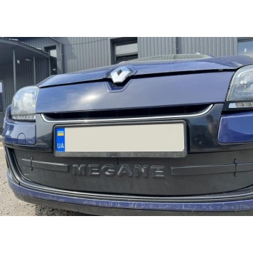 Зимова накладка на решітку (2009-2013 нижня) для Renault Megane III 2009-2016
