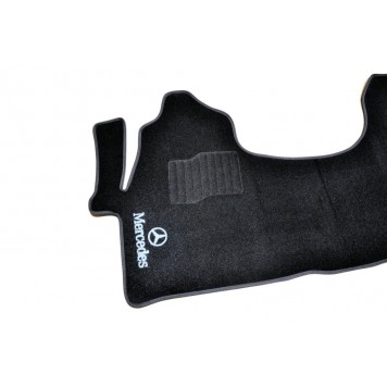 Текстильні килимки в салон для Mercedes Sprinter (2006)-1