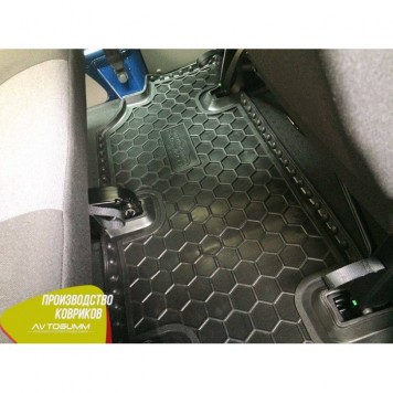 Автомобільні килимки в салон для Volkswagen T 5 (2010>) Caravelle TOP (3-й ряд) (з пічкою)-1