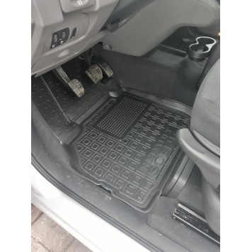 Автомобільні килимки в салон для Renault Scenic II (2003>)-1