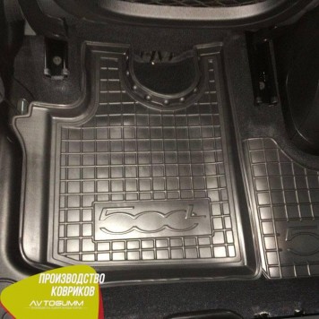 Автомобільні килимки в салон для Fiat 500 L-3