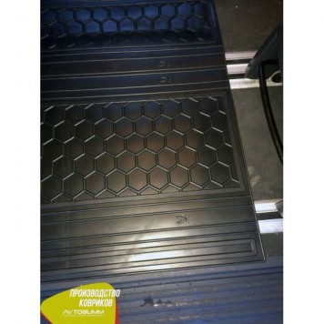 Автомобільні килимки в салон для Volkswagen T 5 (2010>) Multivan (другий ряд)-2