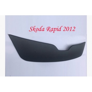 Зимова накладка для Skoda Rapid (верх) 