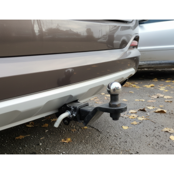 Фаркоп съемный на KIA SORENTO включительно 7 местная база 2013-2019-2