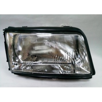Права передня фара Audi 100 91-95