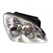 Правая передняя фара KIA Carens 2007-2011