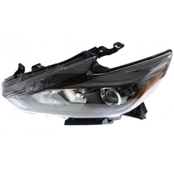 Левая передняя фара Nissan Altima 2016-2019
