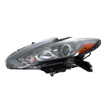 Левая передняя фара Nissan Altima 2016-2019