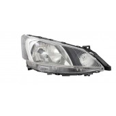 Права передня фара Nissan NV200