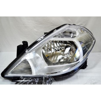 Ліва передня фара Nissan Tiida 2005-2013