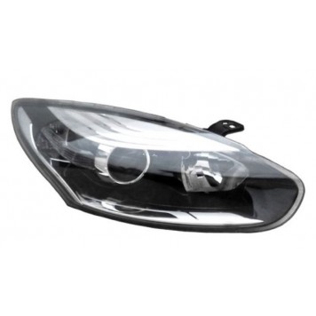 Правая передняя фара Renault Megane 2014-2016