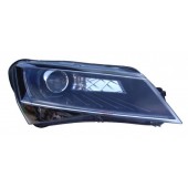 Права передня фара Skoda Superb 2013-2015