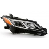 Права передня фара Toyota Camry XV70