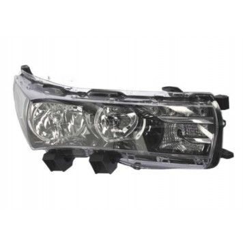 Правая передняя фара Toyota Corolla E18 2013-2016 Euro