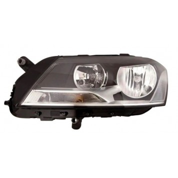 Левая передняя фара Volkswagen Passat B7 2011-2016