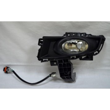 Левая противотуманная фара Mazda 3 2006-2009 SDN