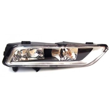 Правая противотуманная фара Volkswagen Passat B7 2011-2016