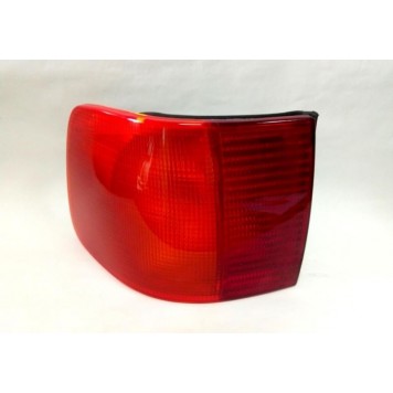 Лівий задній ліхтар Audi A6 C4 1994-1997