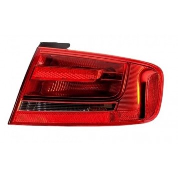 Правий задній ліхтар Audi A4 B8 2007- Sedan