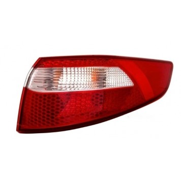 Правый задний фонарь KIA Rio 2011- Sedan