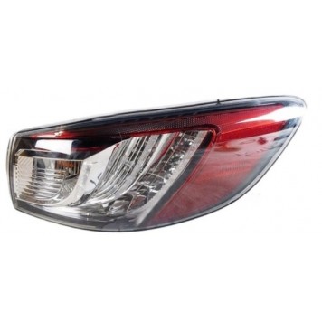 Правый задний фонарь Mazda 3 2009-2012 Sedan