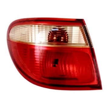 Правый задний фонарь Nissan Almera N16 2000-2006