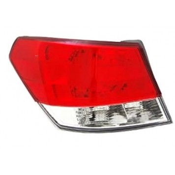 Левый задний фонарь Subaru Legacy 2010-2014 Wagon