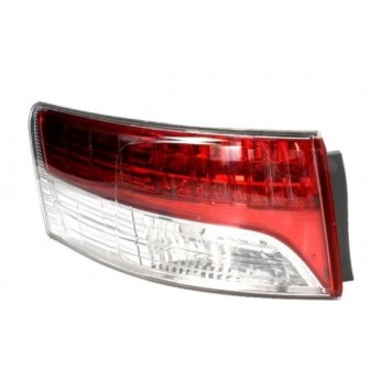 Лівий задній ліхтар Toyota Avensis 2009-2011