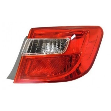 Правий задній ліхтар Toyota Camry XV50 2011-2014