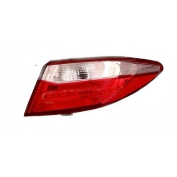 Правий задній ліхтар Toyota Camry XV50 2014-2017 (USA)
