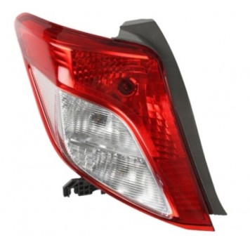 Левый задний фонарь Toyota Yaris 2011-2015