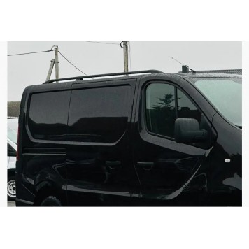 Рейлинги на крышу Renault Trafic 2015 короткая, пластиковые ножки черные -1