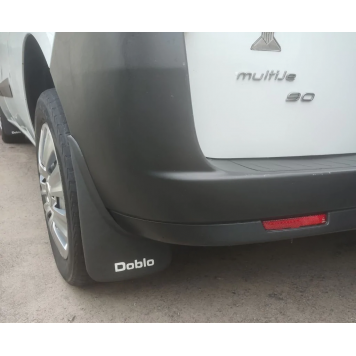 Брызговики для Fiat Doblo 2010-2022 года-2