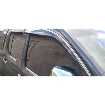 Вітровики для Nissan Navara 2006-2015 року-2