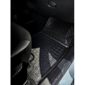 Автомобільні килимки в салон для Renault Duster (2018>)-1