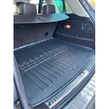 Килимок в багажник VOLKSWAGEN Touareg II 7P 2010-2018-1