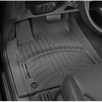 Коврики в салон Audi Q7 2016-/Audi Q8 2018- с бортиком, передние - Weathertech-1