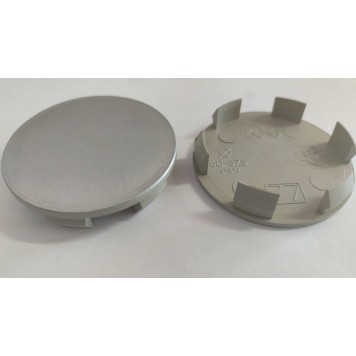 Колпачки на диски универсальные 60-57.5 мм