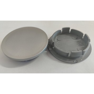 Колпачки на диски универсальные 66-58 мм