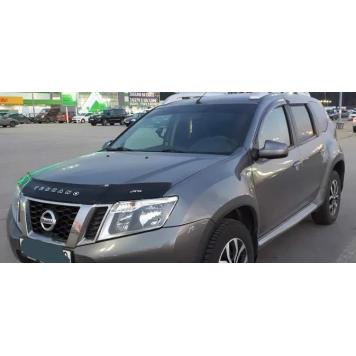 Дефлектор капота Nissan Terrano III 2014