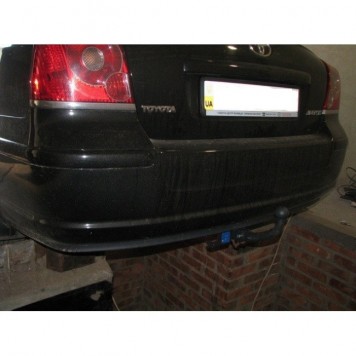 Фаркоп зйомний на TOYOTA AVENSIS T25 2003-2008